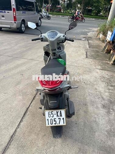 CÀN BÁN XE MÁY VISION 110 BÁNH LỚN MÀU XÁM XI MĂNG