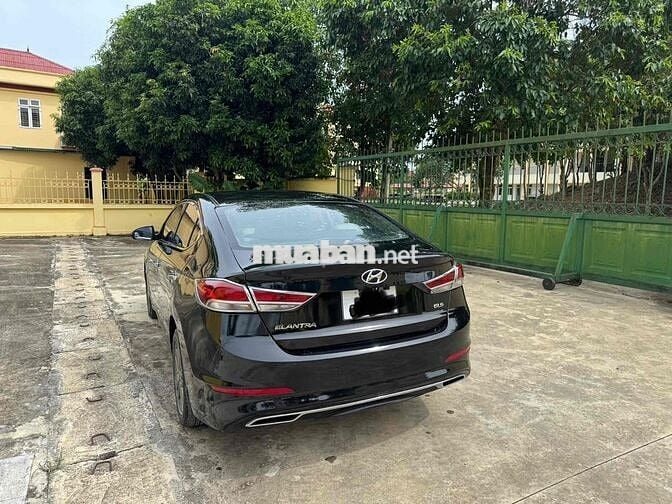 Hyundai Elantra 2016 1.6 AT -tự động