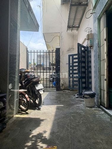 Nhà 1 Lầu 2/ Ngắn Nguyễn Văn Quá, P. Đông Hưng Thuận, Q12 (cũ)