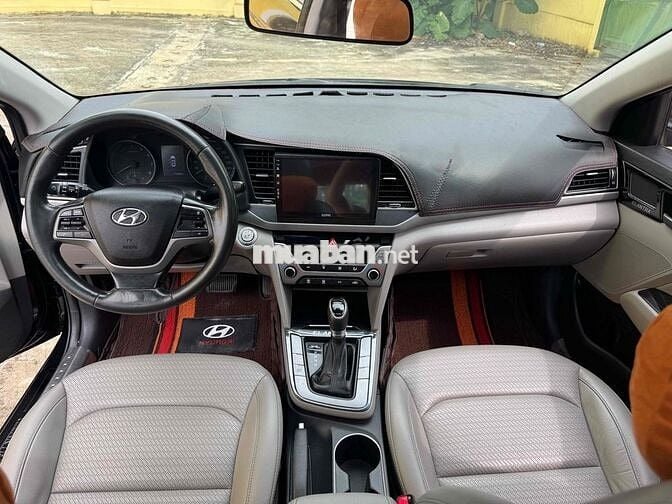 Hyundai Elantra 2016 1.6 AT -tự động