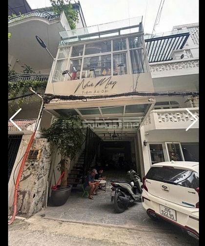 Bán Nhà Ngõ 780 Đê La Thành. 50 m2 , Nhà Cấp 4 , MT 3,8 m, Giá 6,35 tỷ