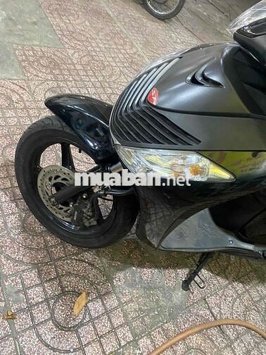 cầm đồ bán thanh lý rẻ xe zin đẹp lắm xe 150 ý