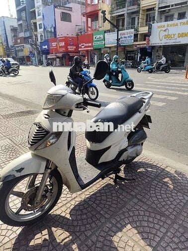 Xe đẹp máy êm ái mạnh mẽ cần bán