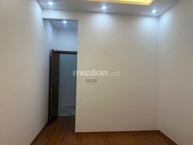 CHÍNH CHỦ CHO THUÊ NHÀ 5 TẦNG TẠI PHỐ HƯƠNG VIÊN TRUNG TÂM QUẬN HAI B