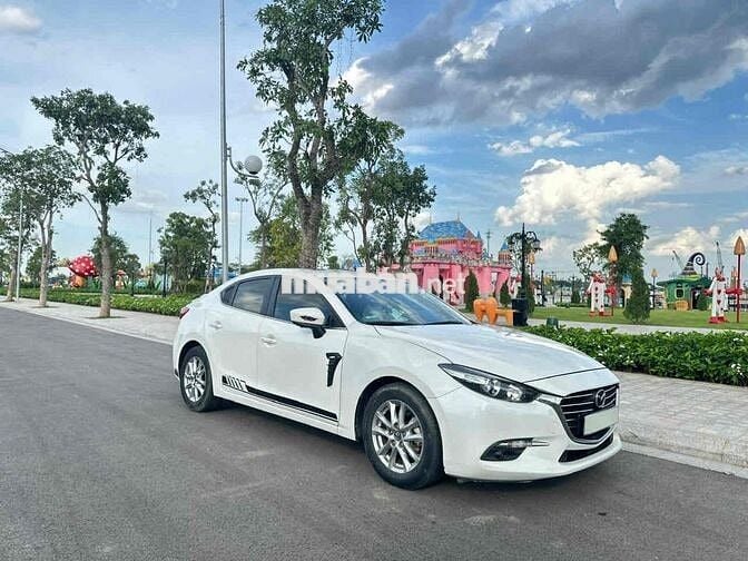 Mazda 3 2018 1.5 AT Sedan - odo hơn 9v
