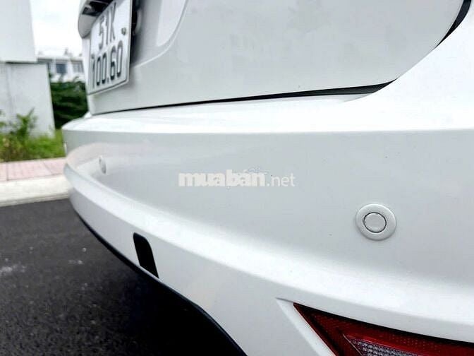 Ford Focus 2013 Trend 1.6 AT Hatchback - trắng