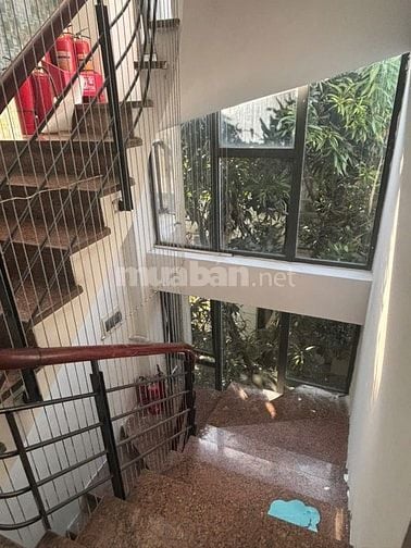 Cho thuê nhà đầu ngõ Phố Trương Định Hai Bà Trưng, Hà Nội, 540m2, 25tr