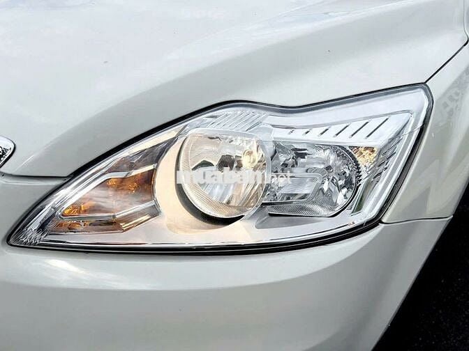 Ford Focus 2013 Trend 1.6 AT Hatchback - trắng