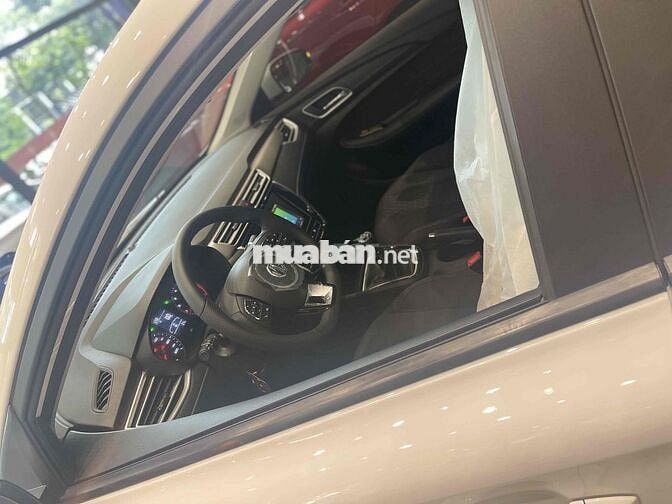 MG5 MT 2024