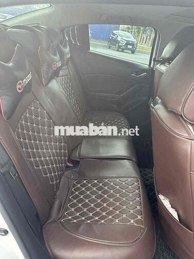 Mazda 3 2018 1.5 AT Sedan - odo hơn 9v