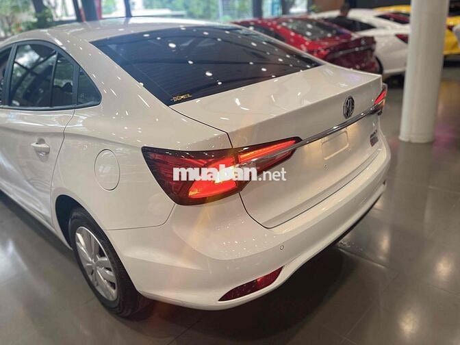 MG5 MT 2024