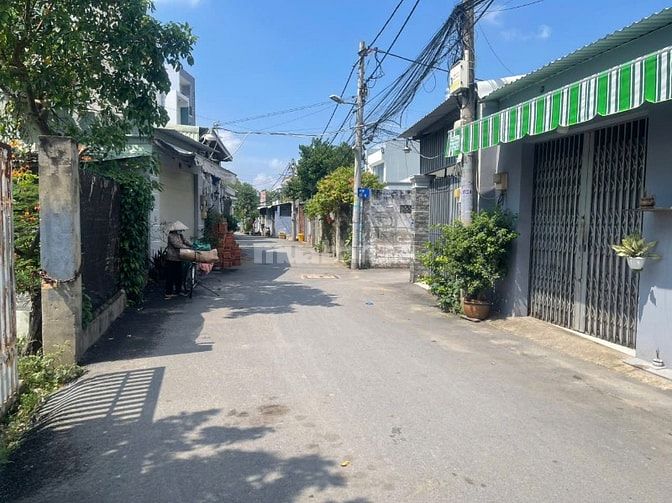 Đất mặt tiền đường 822 ,cách Nguyễn duy Trinh 50m