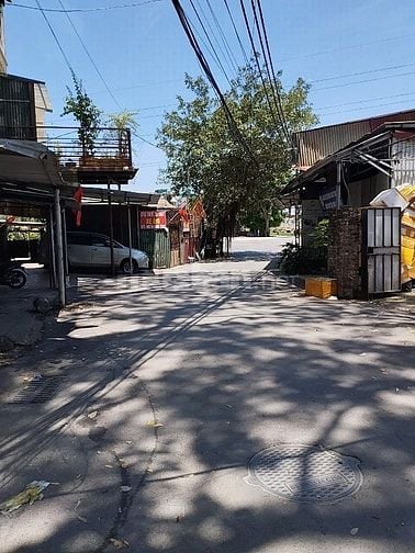 Nhà cấp 4 giao ngay oto đỗ gần nhà