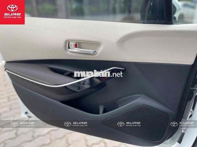 Toyota Corolla Altis 2022 1.8 V - siêu lướt