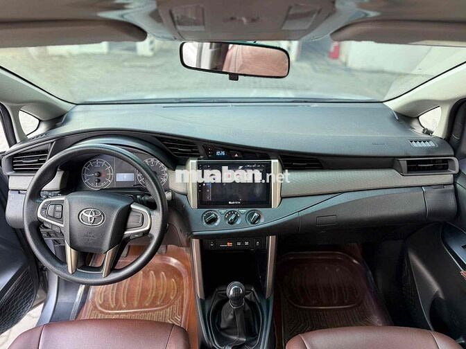 Toyota Innova 2022 E 2.0 MT - bảo hành Toyota