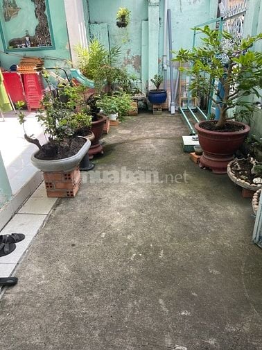 Bán nhà hẻm ô tô Nguyễn Văn Linh, p Bình Thuận, Q7. 137.9m,giá 130tr/m