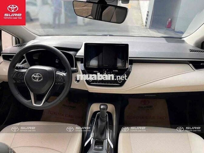 Toyota Corolla Altis 2022 1.8 V - siêu lướt