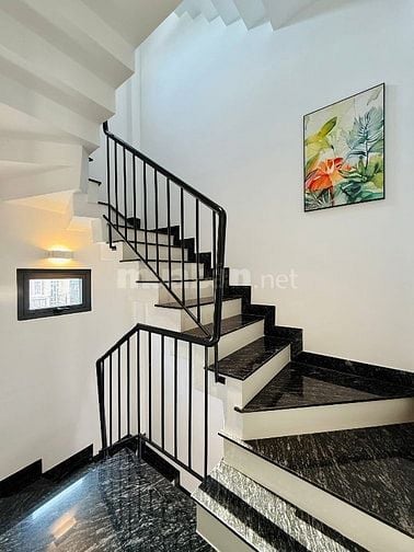⭐️Nhà 4 Lầu tuyệt đẹp Cao cấp xe hơi để trong nhà Lê Đức Thọ, P15, GV
