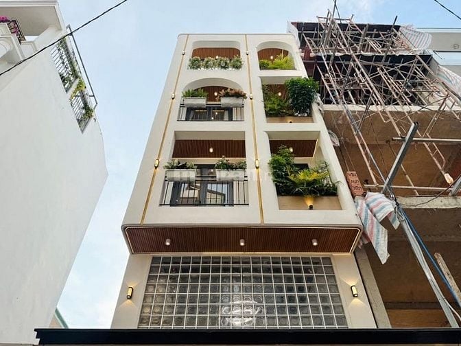 ⭐️Nhà 4 Lầu tuyệt đẹp Cao cấp xe hơi để trong nhà Lê Đức Thọ, P15, GV