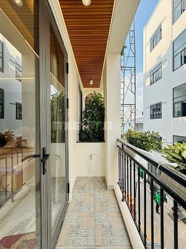 ⭐️Nhà 4 Lầu tuyệt đẹp Cao cấp xe hơi để trong nhà Lê Đức Thọ, P15, GV