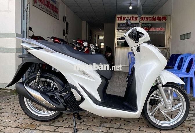SH 125i ABS 2022 Siêu Lướt 2.600Km hồ sơ cầm tay
