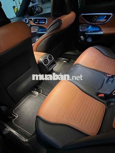 Mercedes Benz C Class 2023 C300 AMG - 9000 km