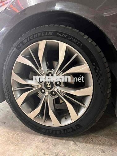 Hyundai Sonata 2015 - 130000 km