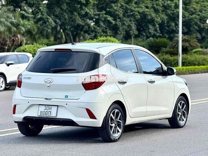 Hyundai Grand i10 1.2 AT 2022