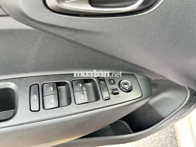 Hyundai Grand i10 1.2 AT 2022