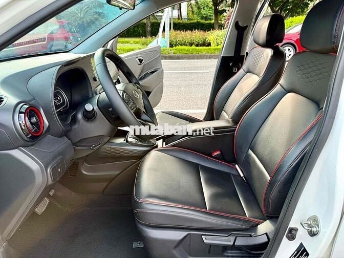 Hyundai Grand i10 1.2 AT 2022