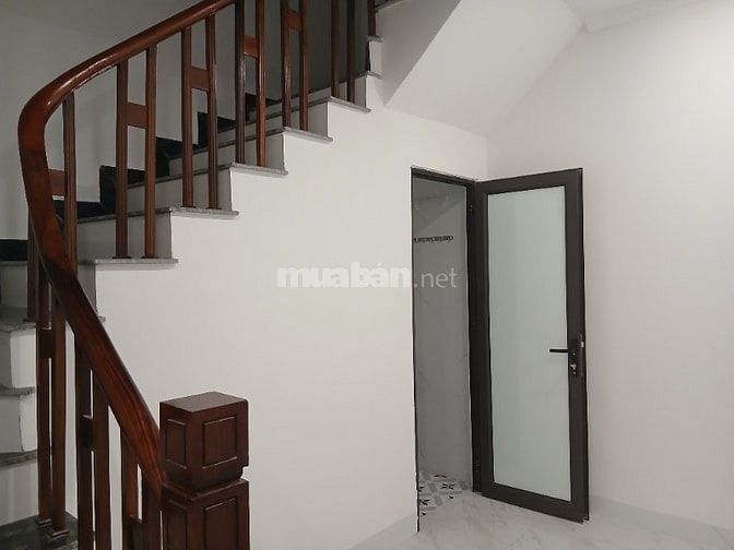 BÁN NHÀ mới xây Ngọc Lâm(55 m²)  6 tầng thang máy. Giá 11,5 tỷ