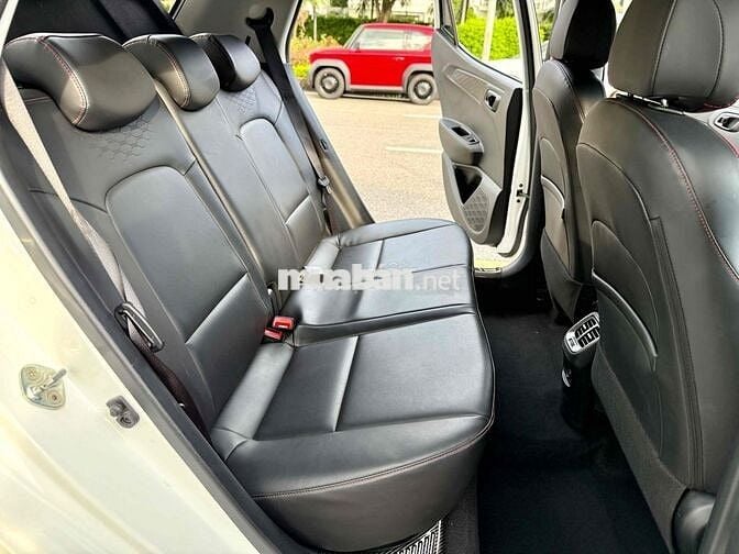 Hyundai Grand i10 1.2 AT 2022