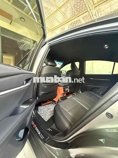 Toyota Camry 2025 - 5000 km