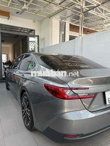 Toyota Camry 2025 - 5000 km
