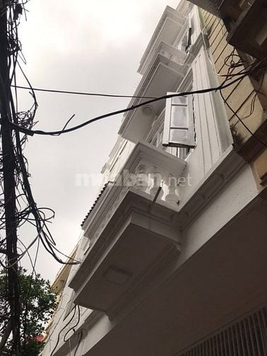 An sinh Lạc Long Quân Hồ Tây nhà đẹp ở luôn DT36m2 5T MT4m giá 7.95 tỷ