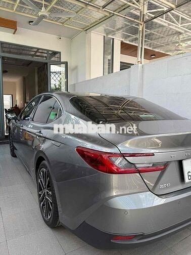 Toyota Camry 2025 2.0Q - như xe mới
