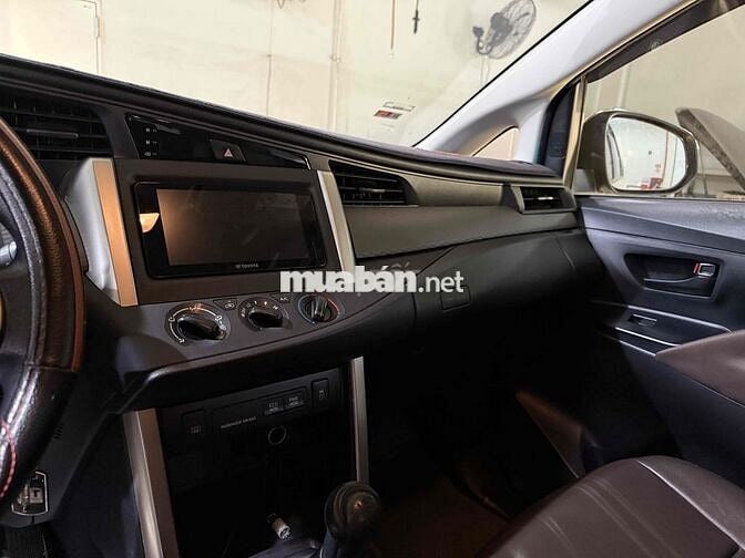 Toyota Innova 2021 E 2.0 MT - Số Sàn - Hỗ Trợ Vay