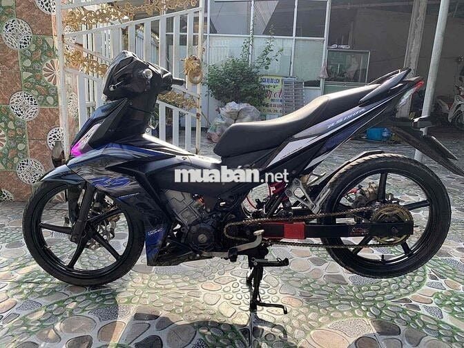 Winner v1, máy đi bài gì k rành, máy rất mạnh,