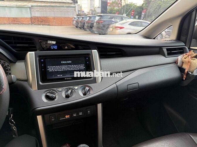 Toyota Innova 2021 2.0E - 46300 km - 1 Chủ Cực Đẹp