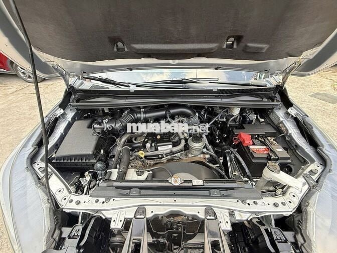 Toyota Innova 2019 2.0E - 68000 km