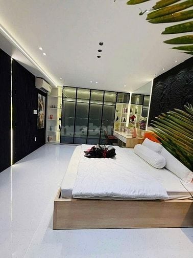 Bán NR 4PN 5WC 55,7m2 giá 2,65 tỷ tại Nguyễn Tiểu La, p 8, Q10, HCM