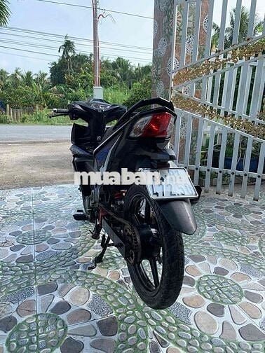 Winner v1, máy đi bài gì k rành, máy rất mạnh,