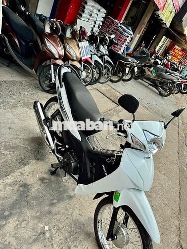 🔵🔵 Wave A trắng T12/2024 như mới chính chủ