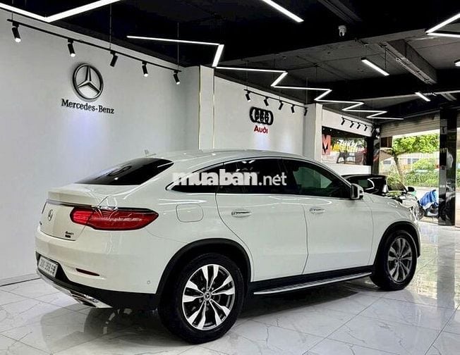 Mercedes Benz 2019 GLE 400 4Matic Coupe - 69000 km
