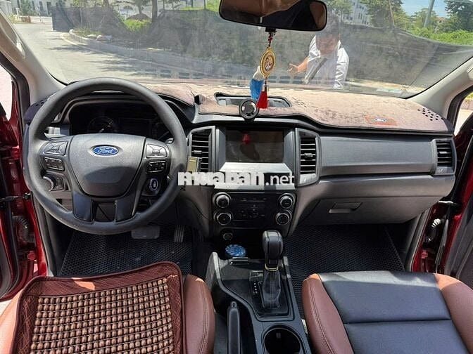 Bán Ford Ranger 2020 XLS 2.2L 4x2 AT màu đỏ 1 chủ