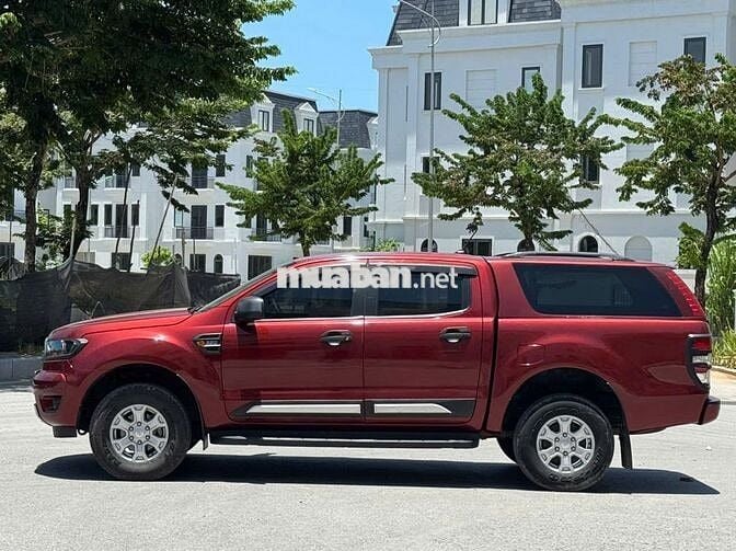 Bán Ford Ranger 2020 XLS 2.2L 4x2 AT màu đỏ 1 chủ