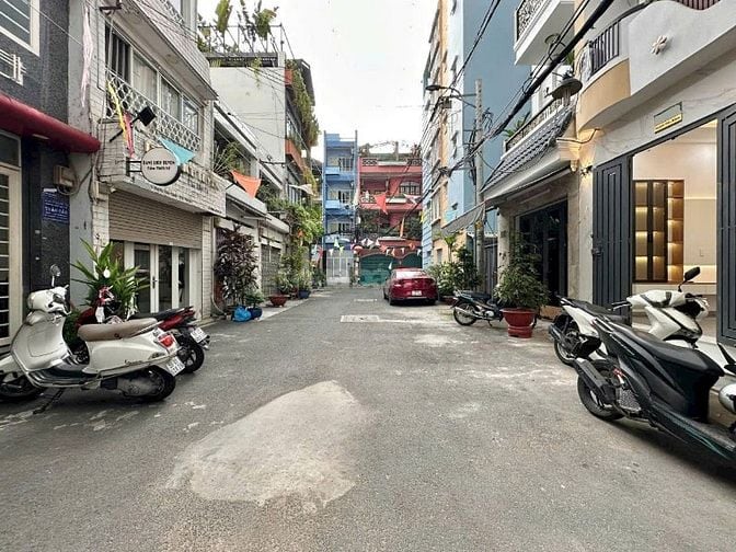 Sở hữu nhà Phan Tây Hồ - Phú Nhuận, DTCN 69m2, sổ hồng, Giá 3 tỷ 850.