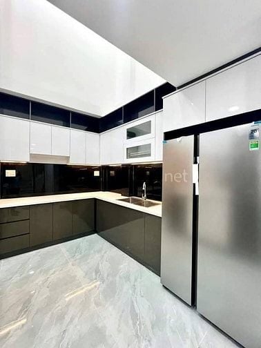 Nhà 6,5 x 6,1 đúc 1 trệt 1lững 2 lầu ST đường Phạm Văn chiêu p8 gò vấp