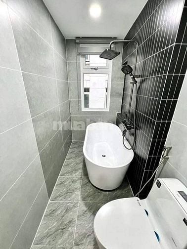 Nhà 6,5 x 6,1 đúc 1 trệt 1lững 2 lầu ST đường Phạm Văn chiêu p8 gò vấp