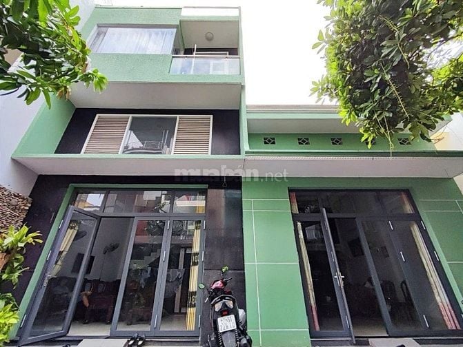 Biệt Thự sân vườn 230m2(12 x 19) Lý Thường Kiệt sát Q10, 3 Tầng giá rẻ